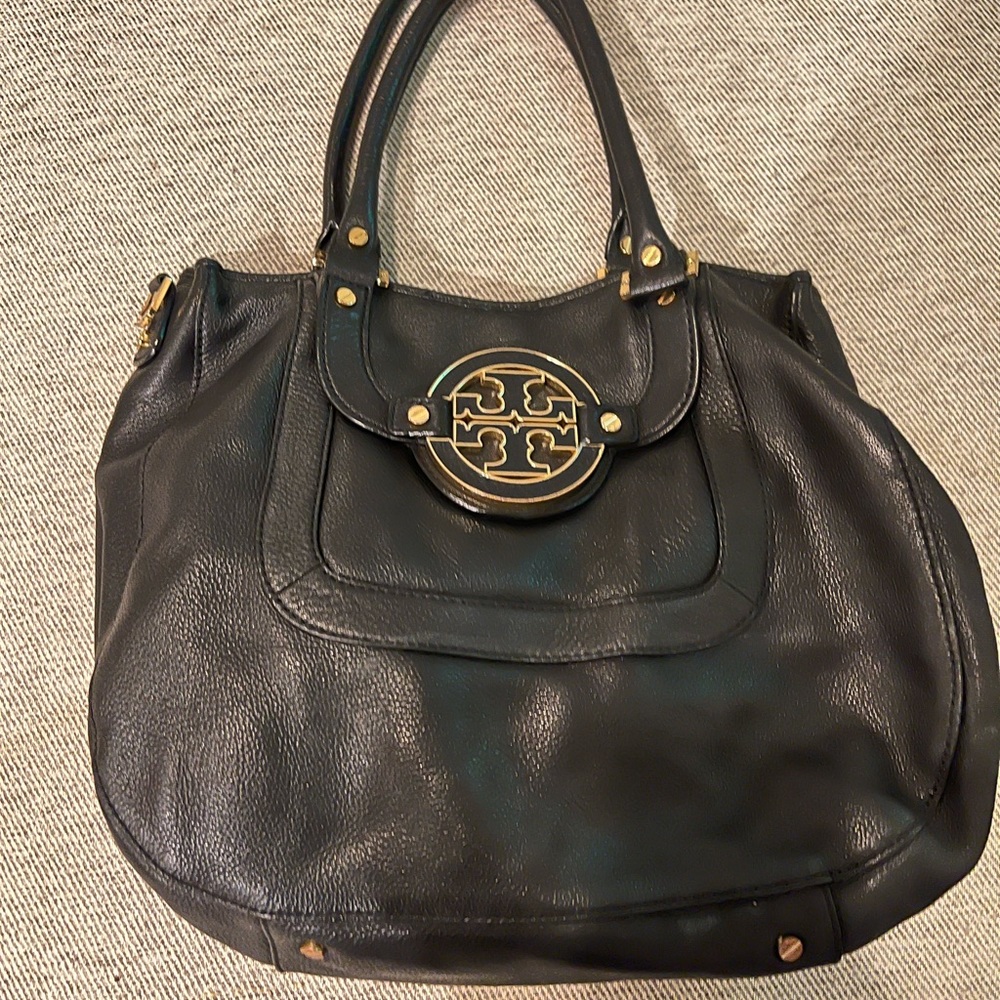 Tory Burch Amanda black leather cross body bag